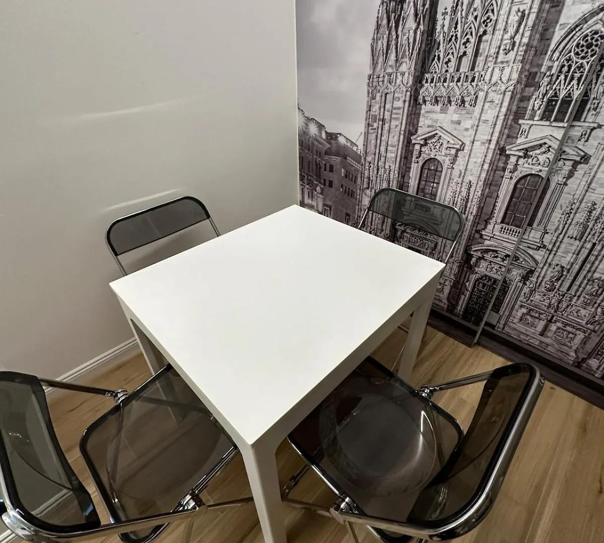 Gran Milan, The City At Your Fingertips Apartment